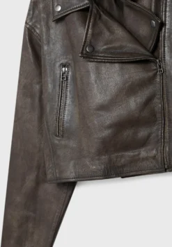 Stradivarius Giacca Di PelleBrown Donna Giacche E Blazer STH21U0K9-O11 -Ulla Popken Negozio 216882d405604662a2eed2b681e2b510