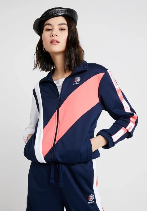 Reebok Classic Giacca SportivaCollegiate Navy Donna Giacche E Blazer RE021G00F-K11 -Ulla Popken Negozio 4c975ae100074a29b3cf8f8907b8847a