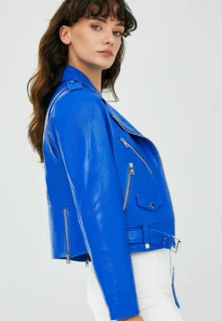 Giacca Di Pelle - Blue -Ulla Popken Negozio 576ae4b1b7654550ae9e905697955719 scaled