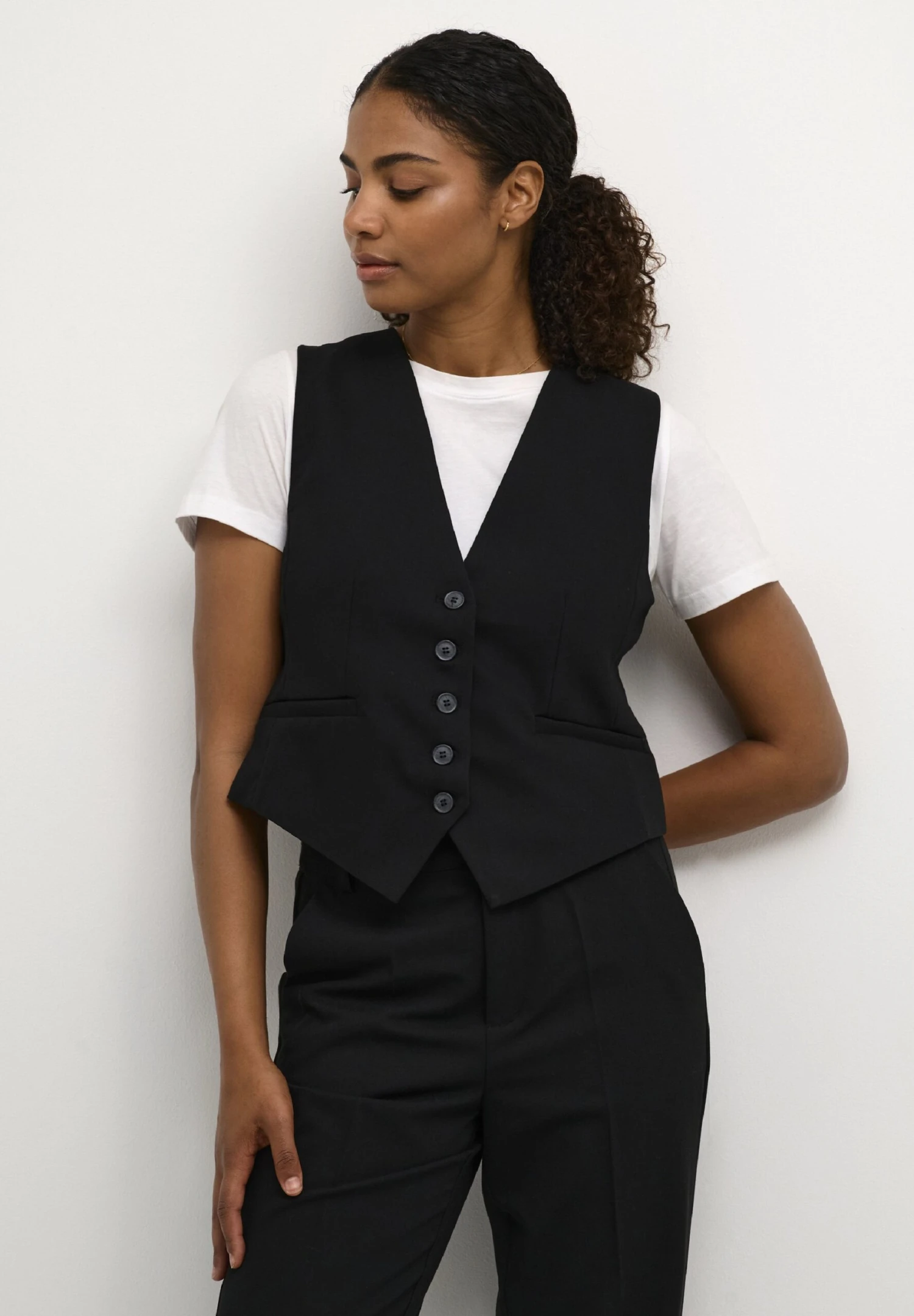 Kaffe Sakura- Smanicato - Black Deep 1 Kaffe Sakura- Smanicato - Black Deep