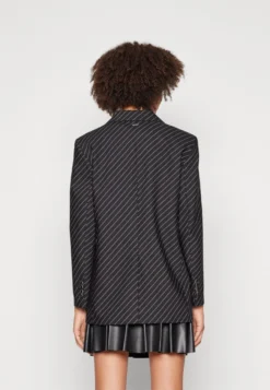 Boss JakuaBlazerBlack Donna Giacche E Blazer BB121G09G-Q11 -Ulla Popken Negozio 84781fde6a2e4c9ba5ef1946bc208bc2 scaled