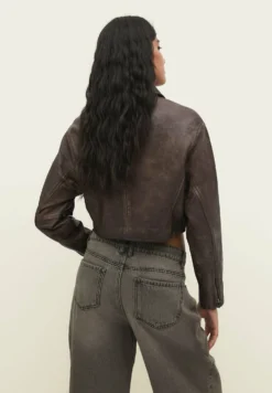 Stradivarius Giacca Di PelleBrown Donna Giacche E Blazer STH21U0K9-O11 -Ulla Popken Negozio 9a11f201401747ffbe98a9e92c924ae4