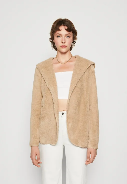 ONLY Onlcontact Hood Sherpa CoatGiacca LeggeraHumus Donna Giacche E Blazer ON321G1OC-B11 -Ulla Popken Negozio b09e7360fb6b48419339ffcddaa7073f scaled