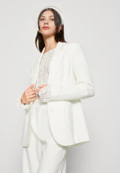 Yaszimsa CelebBlazerStar White Donna Giacche E Blazer Y0121G09H-A11 9 Yaszimsa CelebBlazerStar White Donna Giacche E Blazer Y0121G09H-A11 -Ulla Popken Negozio b0d1ec77b6644c30af1f5592c43423c1 scaled