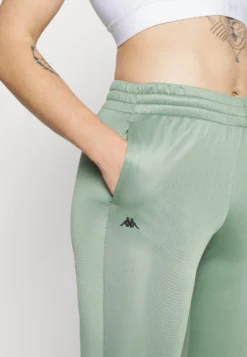 Kappa Tracksuit - Tuta - Hedge Green -Ulla Popken Negozio b7ad3c5291ed41b38e0fea1f4a20737b scaled