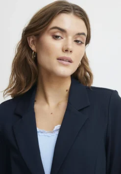 Fransa Frlano Bla BlazerDark Peacoat Donna Giacche E Blazer F2121G025-K12 11 Fransa Frlano Bla BlazerDark Peacoat Donna Giacche E Blazer F2121G025-K12 -Ulla Popken Negozio e56c40e8721e4bee979a64cae862fbdc scaled